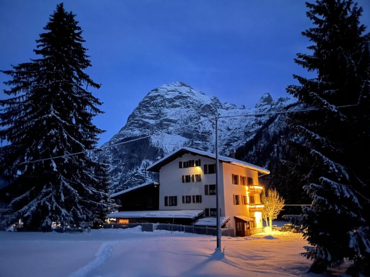 Al Cervo Albergo - Hotel Stabiziane エクステリア 写真